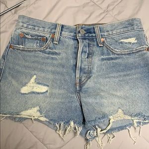 LEVIS SHORTS